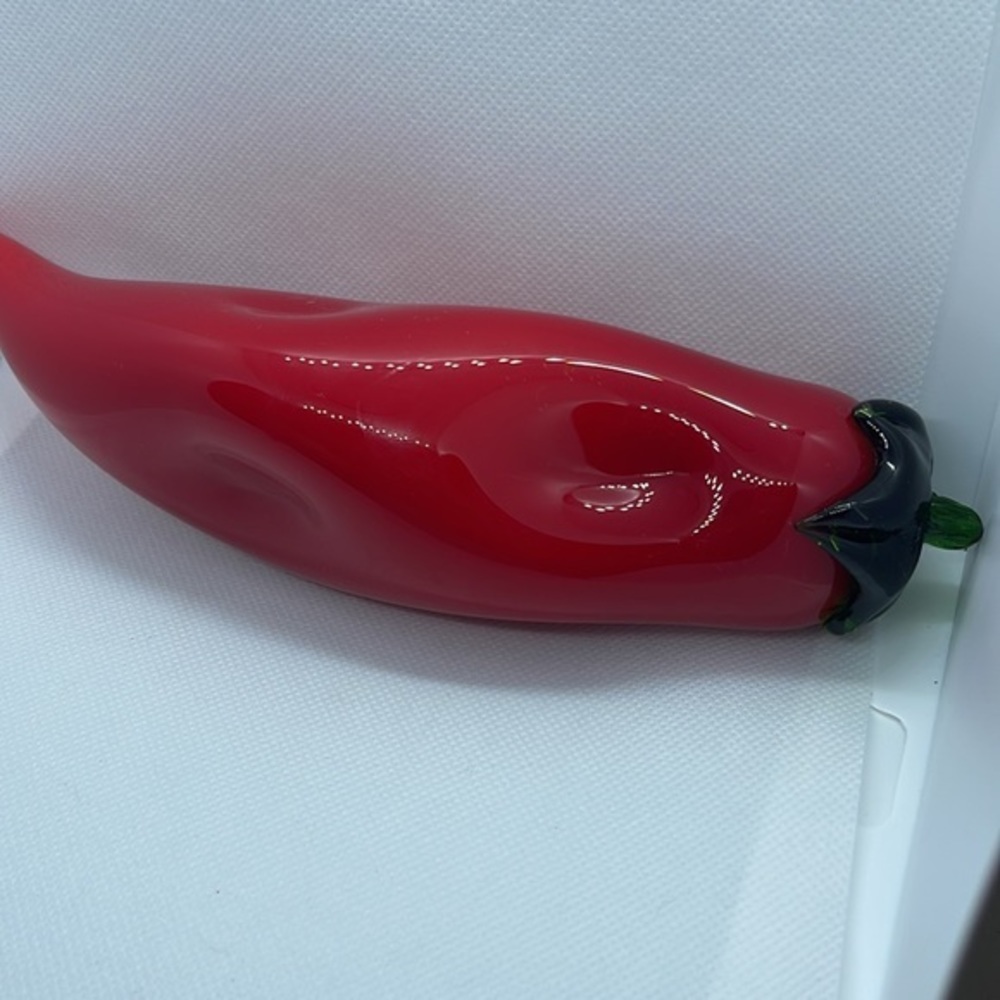 Glass Red Pepper - Picture 3 of 14